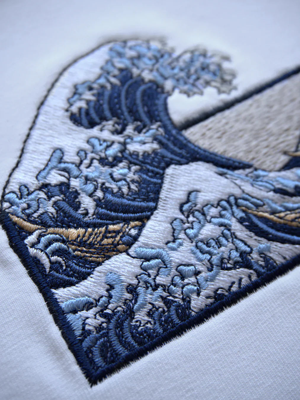 THE GREAT WAVE OFF KANAGAWA T-SHIRT