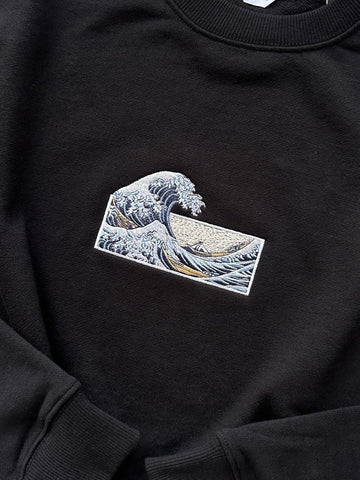 THE GREAT WAVE OFF KANAGAWA CREWNECK