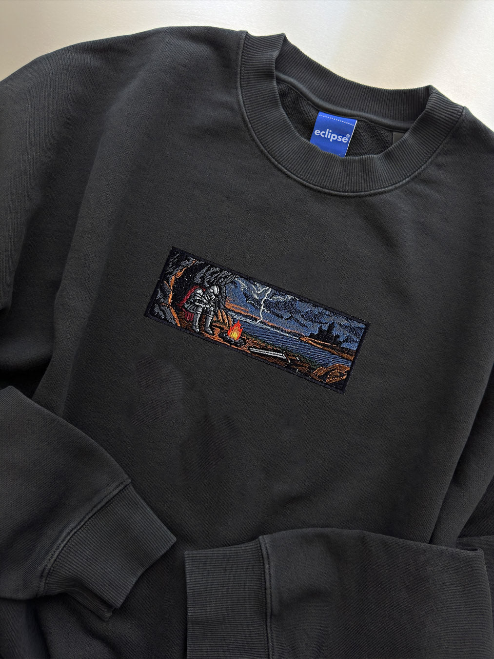 DARK FANTASY CREWNECK